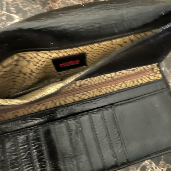 Hobo wallet🖤 - Picture 2 of 6